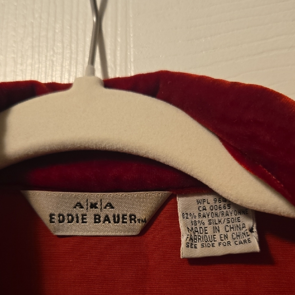 Eddie Bauer Women's Eddie Bauer Rich Red Velvet Shirt ❤️ Size M - Picture 7 of 10
